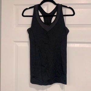 Lululemon black tank size 8
